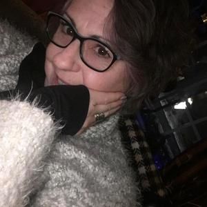 Meet your Posher, Dana